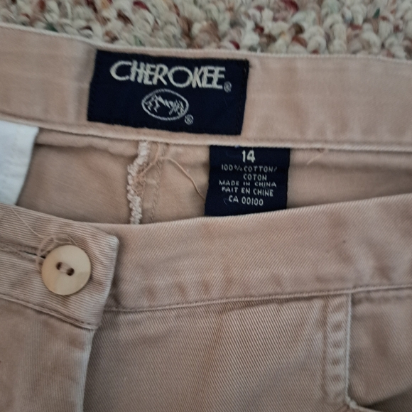 Cherokee shorts - Picture 3 of 3